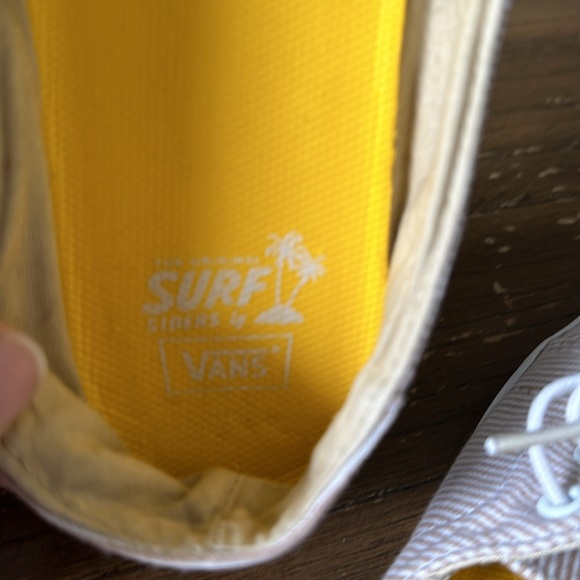 Vans shoes 6.5 - Picture 7 of 7